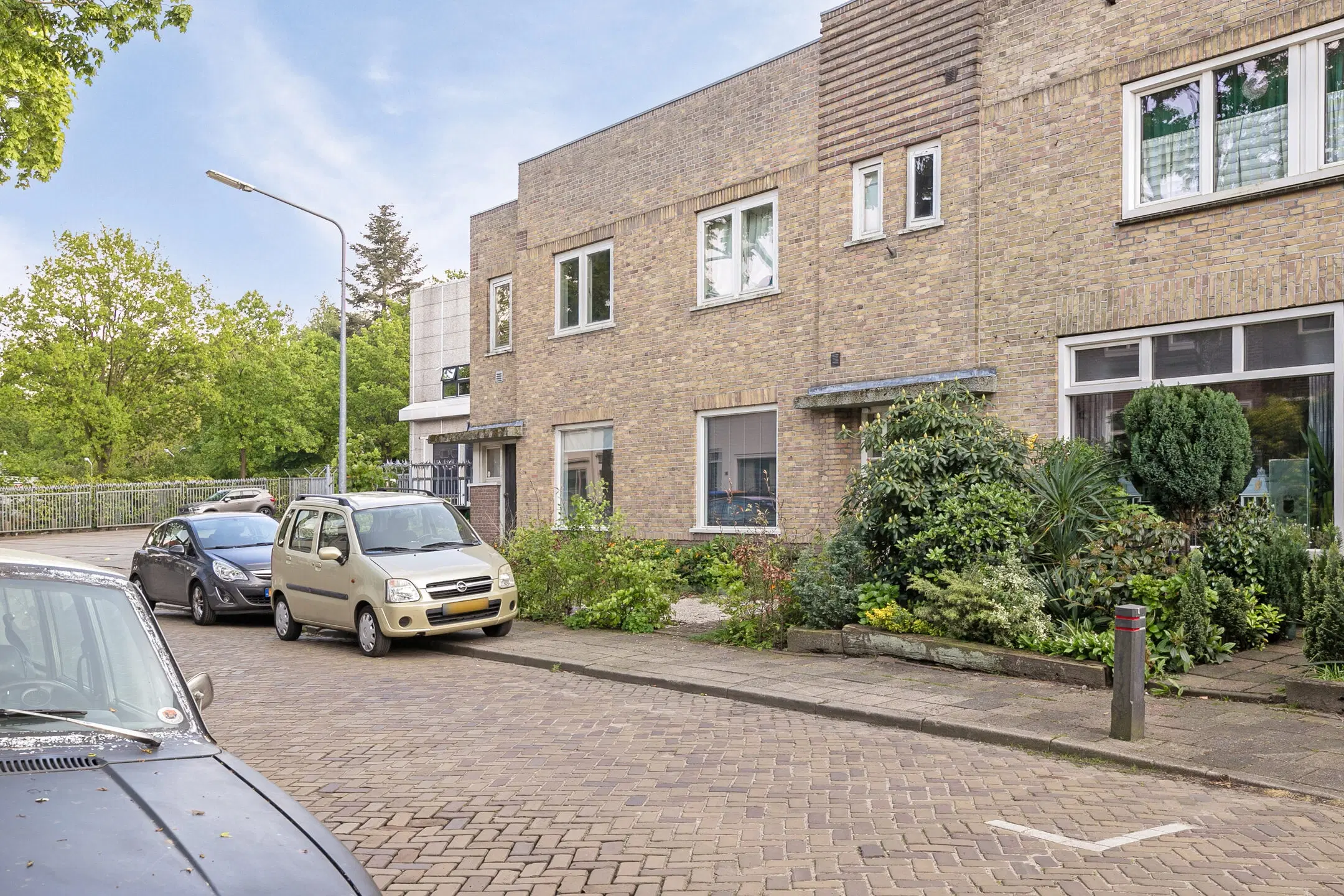 Combinatie: Liebergerweg 54 en 56 te Hilversum