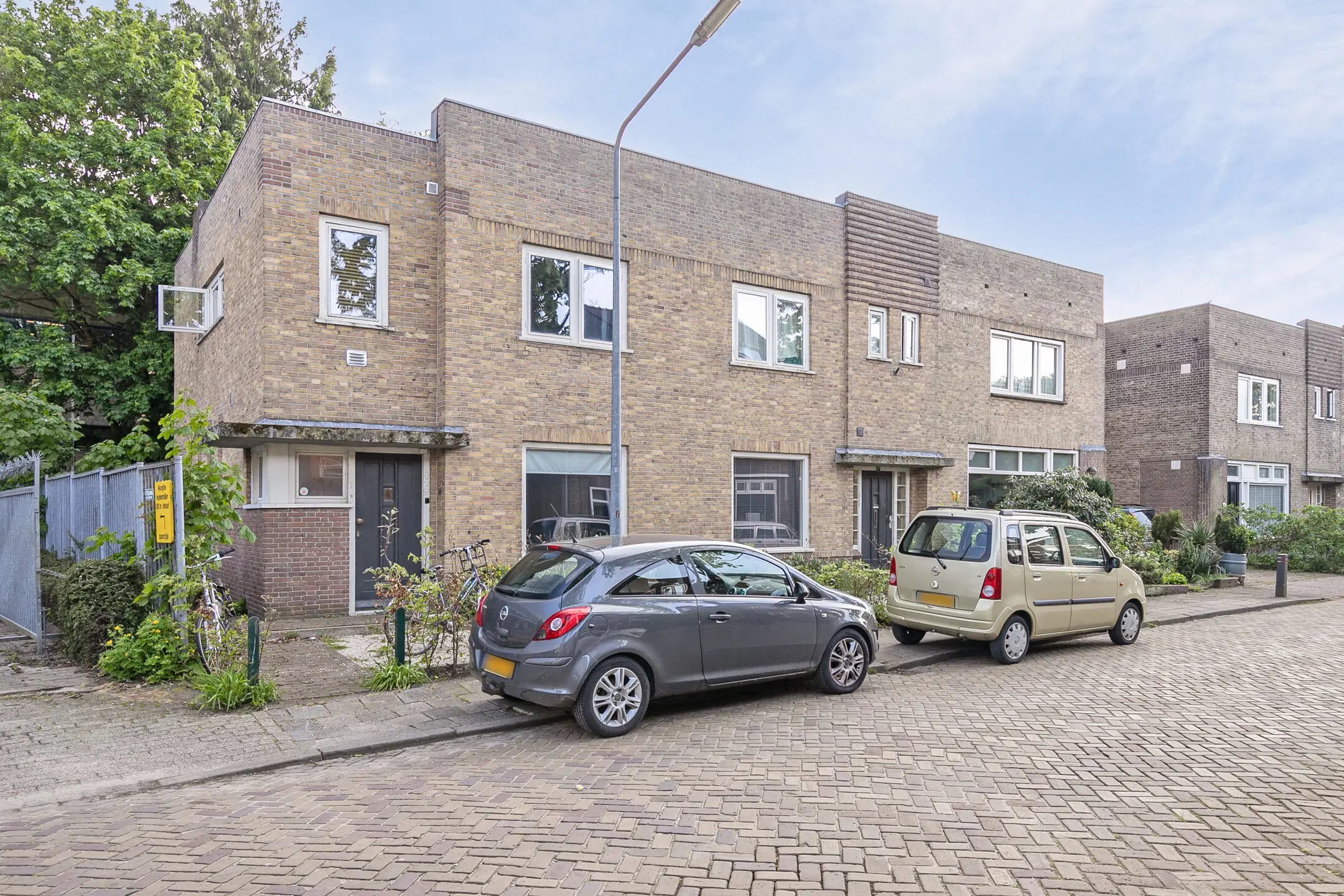 Combinatie: Liebergerweg 54 en 56 te Hilversum