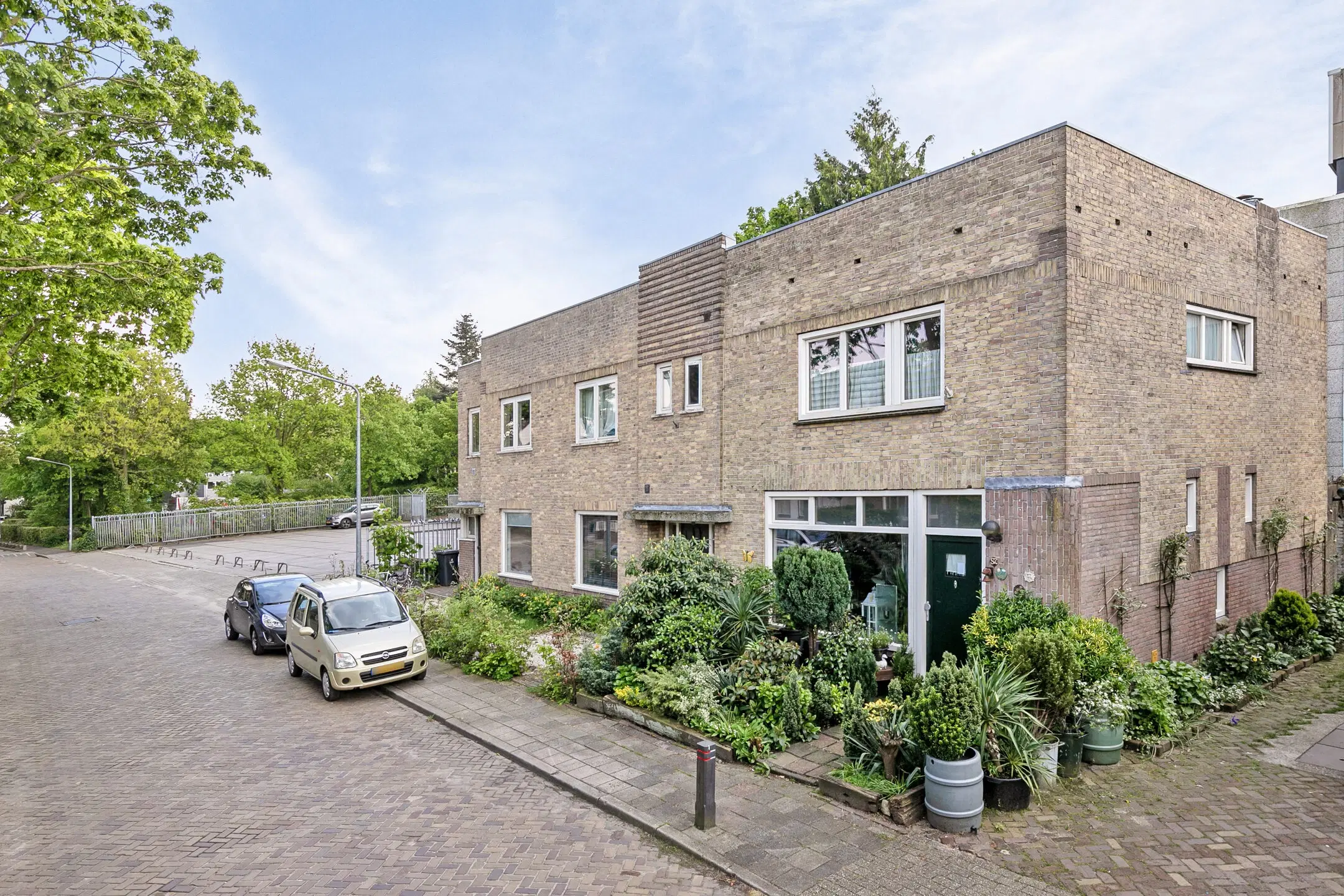 Combinatie: Liebergerweg 54 en 56 te Hilversum