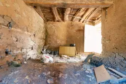Twee verdiepingen tellend huis met 1.000 m2 grond in Lalkovo, Elhovo - Bulgarije