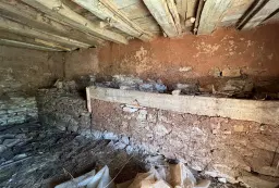 Twee verdiepingen tellend huis in Golyam Dervent - Bulgarije