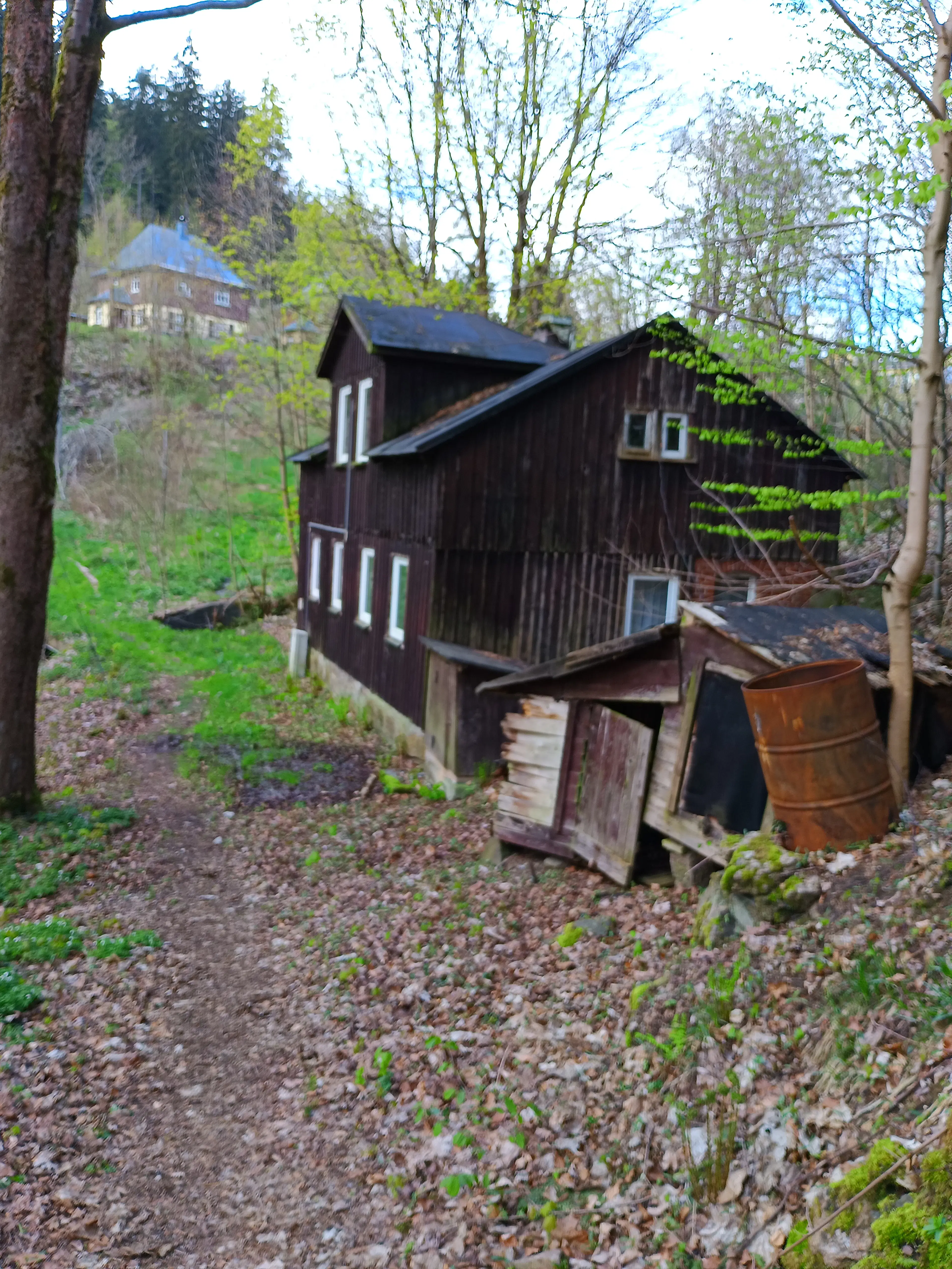 Huis met 312 m2 grond in Klingenthal - Duitsland