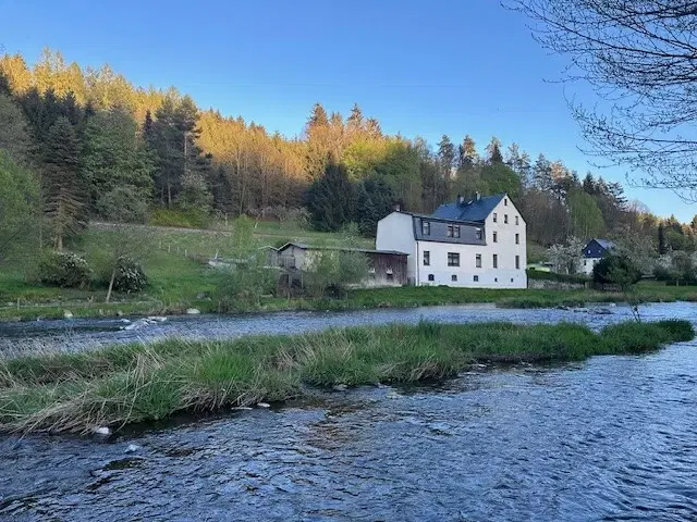 Recreatiekavel met bungalow in Krumhermersdorf - Duitsland