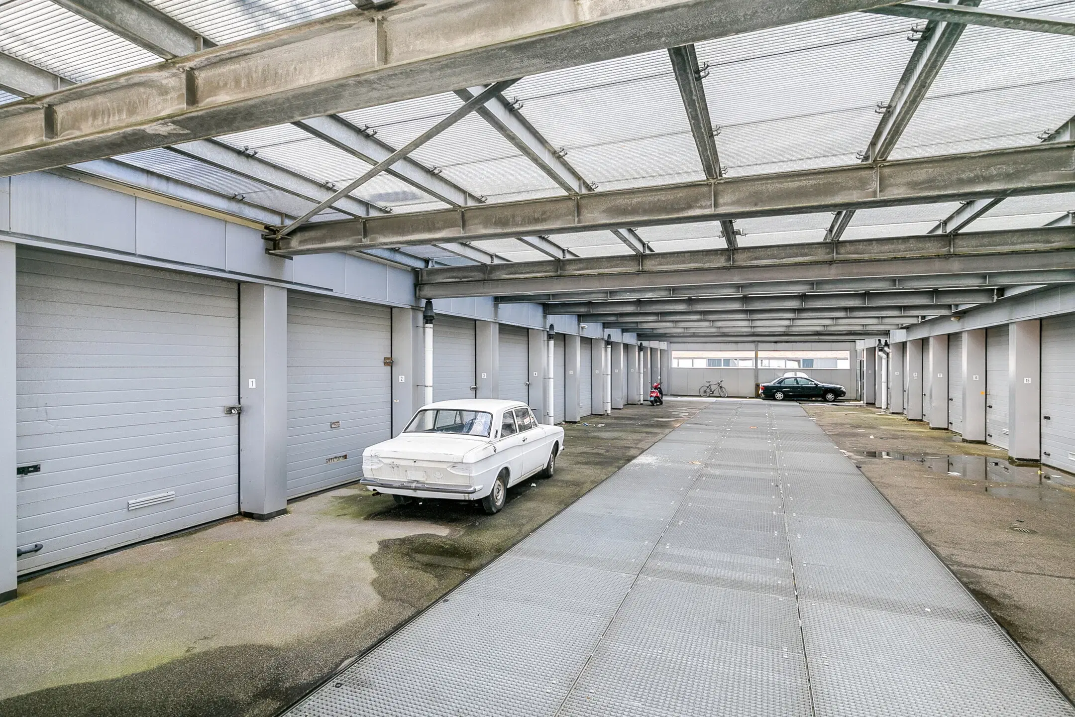 Den Haag, Laan van Waalhaven 127 box 3