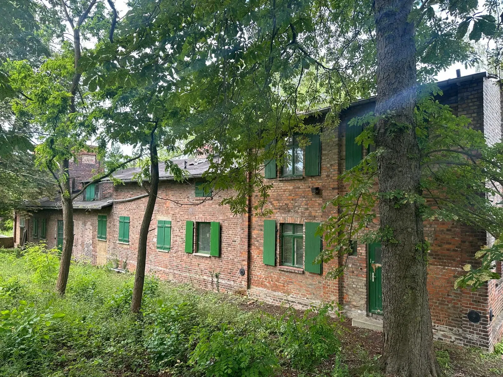 Watertoren met bedrijfsloods en kantoren op 3.698 m2 in Hohenmölsen - Duitsland