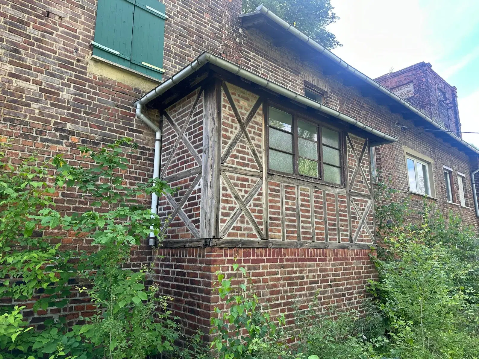 Watertoren met bedrijfsloods en kantoren op 3.698 m2 in Hohenmölsen - Duitsland
