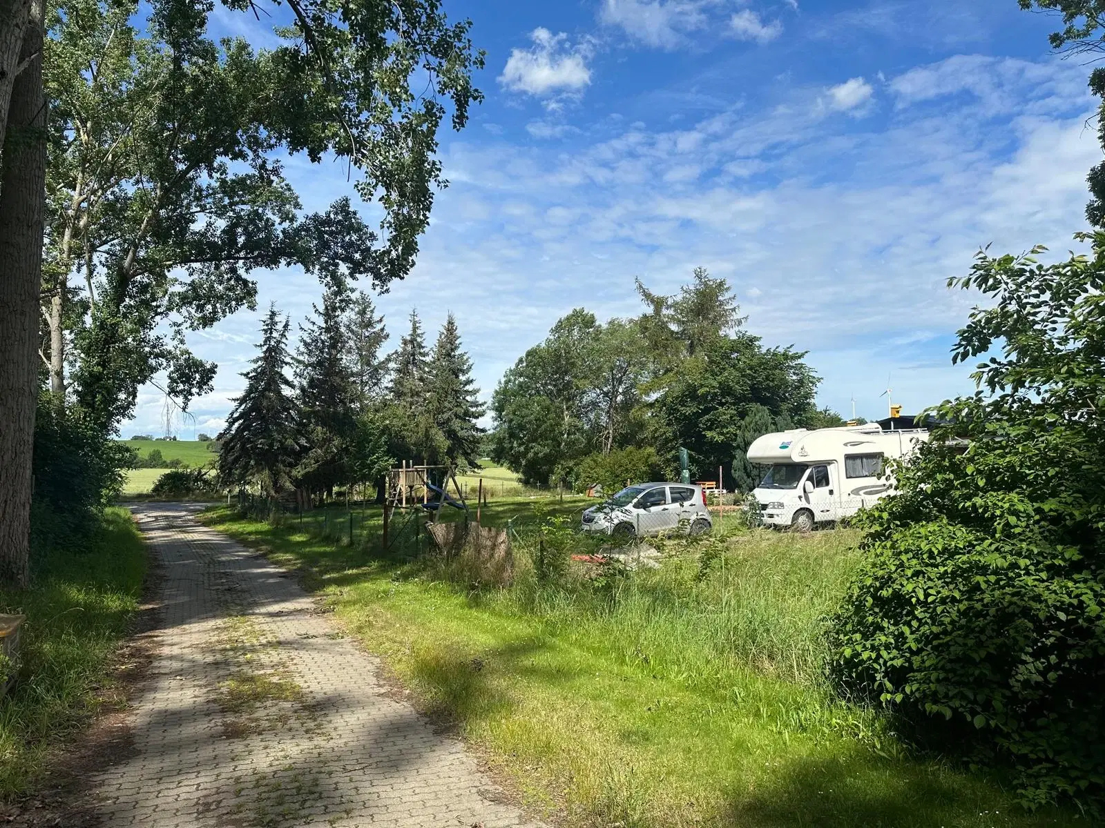 Watertoren met bedrijfsloods en kantoren op 3.698 m2 in Hohenmölsen - Duitsland