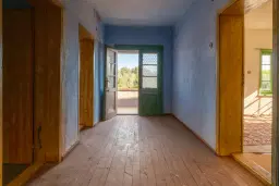 Twéé-onder-één-kap woning, bijgebouwen & 746 m2 grond in Studena Haskovo - Bulgarije