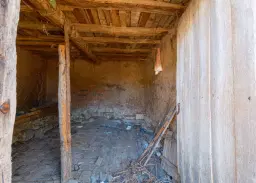 Twéé-onder-één-kap woning, bijgebouwen & 746 m2 grond in Studena Haskovo - Bulgarije