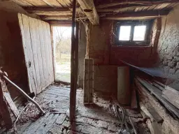 Twéé-onder-één-kap woning, bijgebouwen & 746 m2 grond in Studena Haskovo - Bulgarije