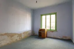 Twéé-onder-één-kap woning, bijgebouwen & 746 m2 grond in Studena Haskovo - Bulgarije