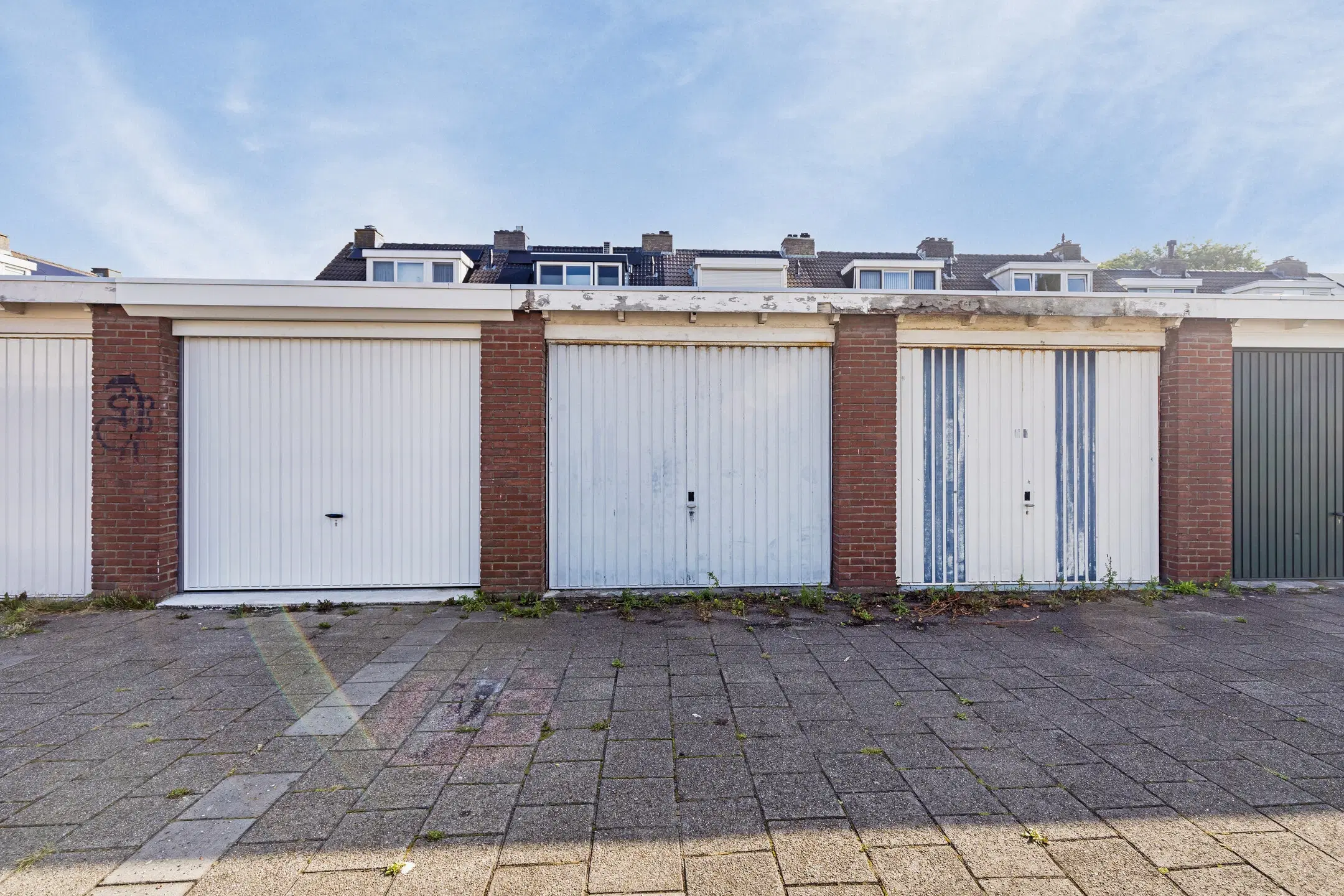 Maassluis, Dennendal 94 (garage)