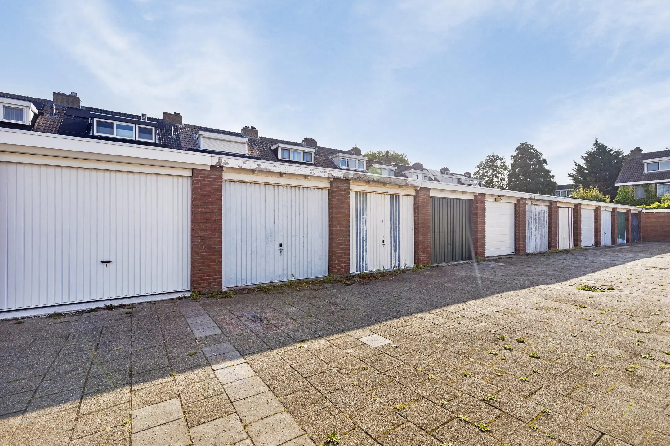 Maassluis, Dennendal 94 (garage)