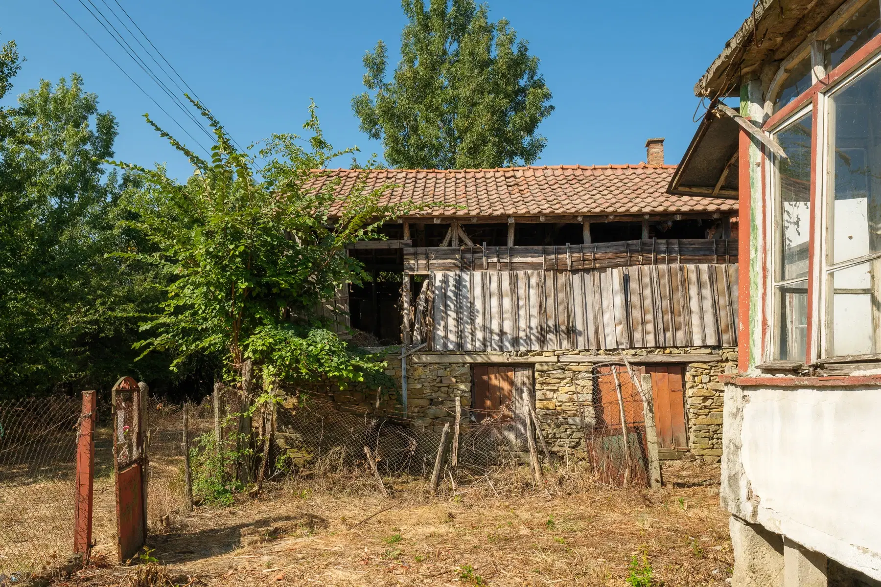 771 m² grond, huis & bijgebouw - Izvor Mahala, Vidin - Bulgarije