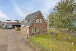 Feanwalden, Mûnestrjitte 48 A