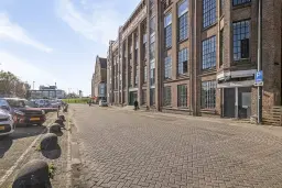 Vlaardingen, Koningin Wilhelminahaven NZ 2 J