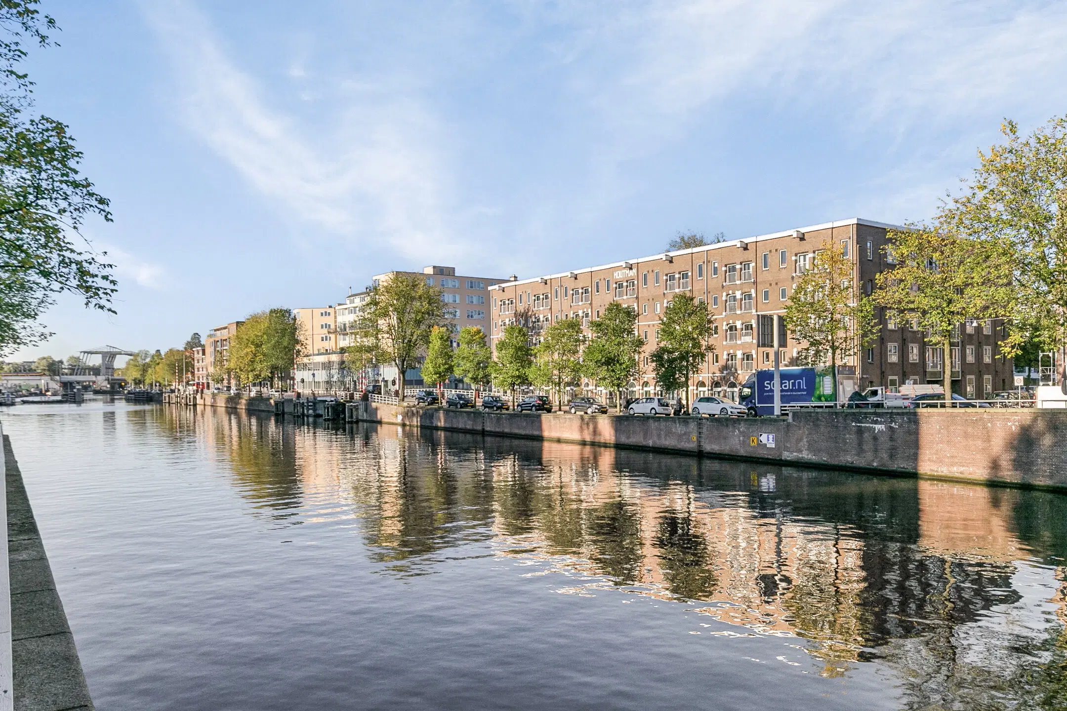 Amsterdam, Van Linschotenstraat 51