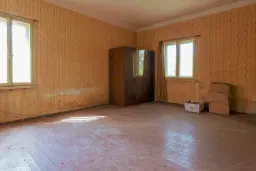 1.900 m² grond, 2 huizen en schuur - Kireevo, regio Vidin - Bulgarije