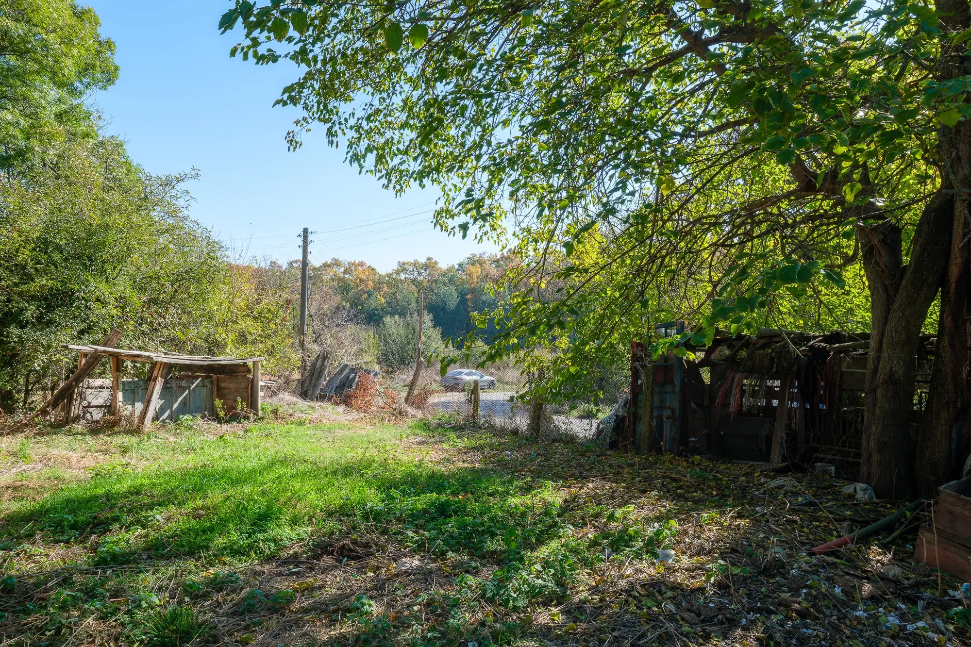 1.835 m² grond met huis en bijgebouw - Izvor Mahala - Bulgarije