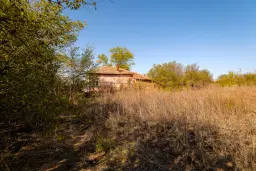 Vrijstaand huis met 1.960 m² grond in Pravdino - Bulgarije