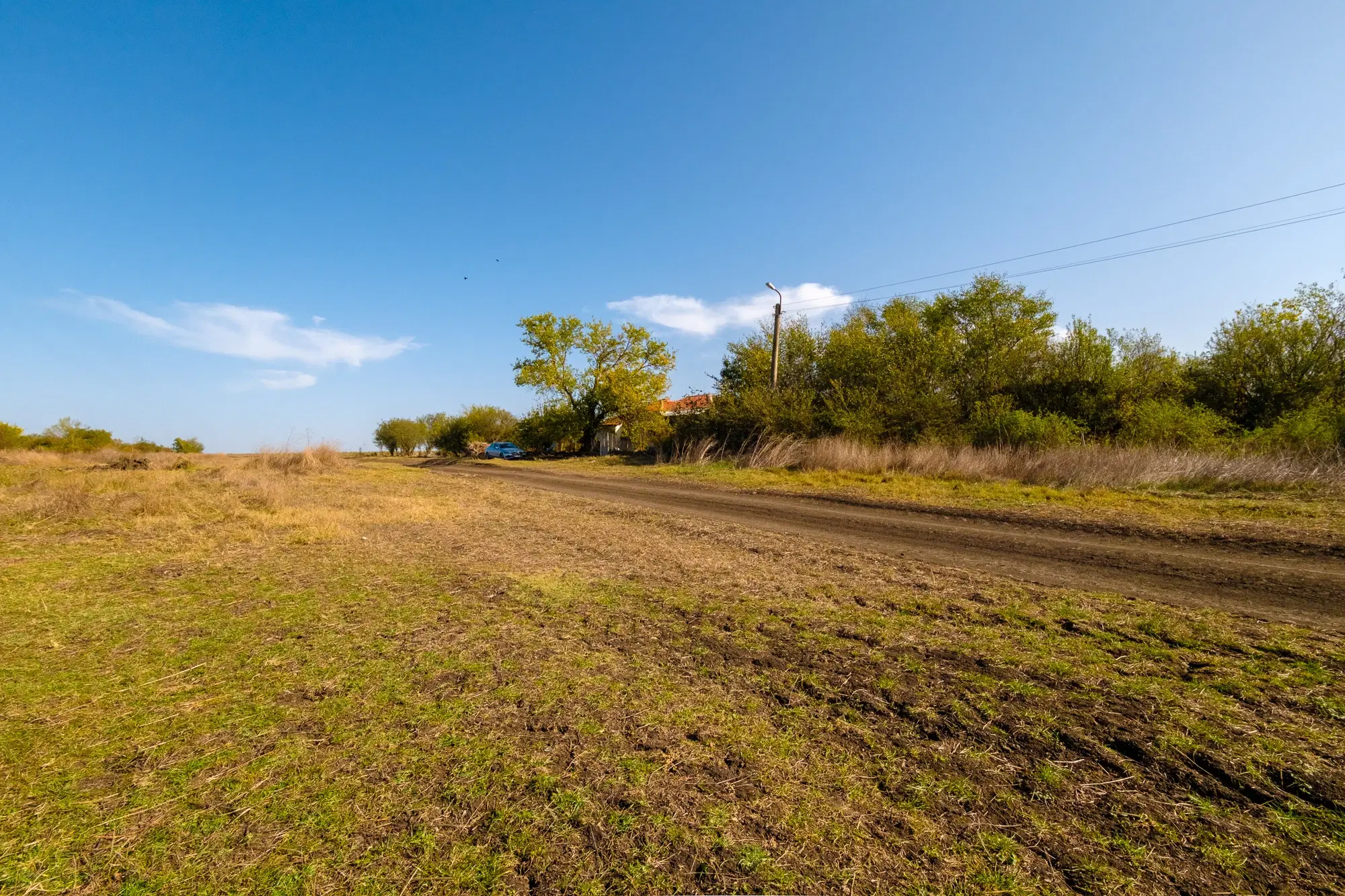 Vrijstaand huis met 1.960 m² grond in Pravdino - Bulgarije