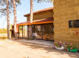 Vrijstaand huis met 1.960 m² grond in Pravdino - Bulgarije