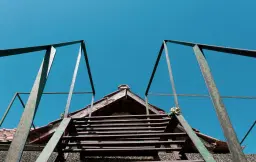 Huis met uitzicht op de rivier en groot perceel van 1.800 m² in Dolni Vadin - Bulgarije