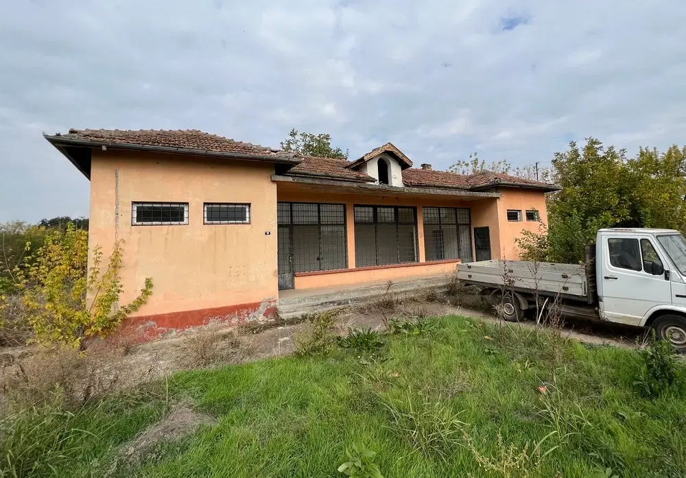 Voormalige dorpscoöperatiewinkel met 540 m² grond in Ovcha Mogila, Veliko Tarnovo - Bulgarije