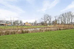 Hoogvliet Rotterdam, Don Carloshof 15