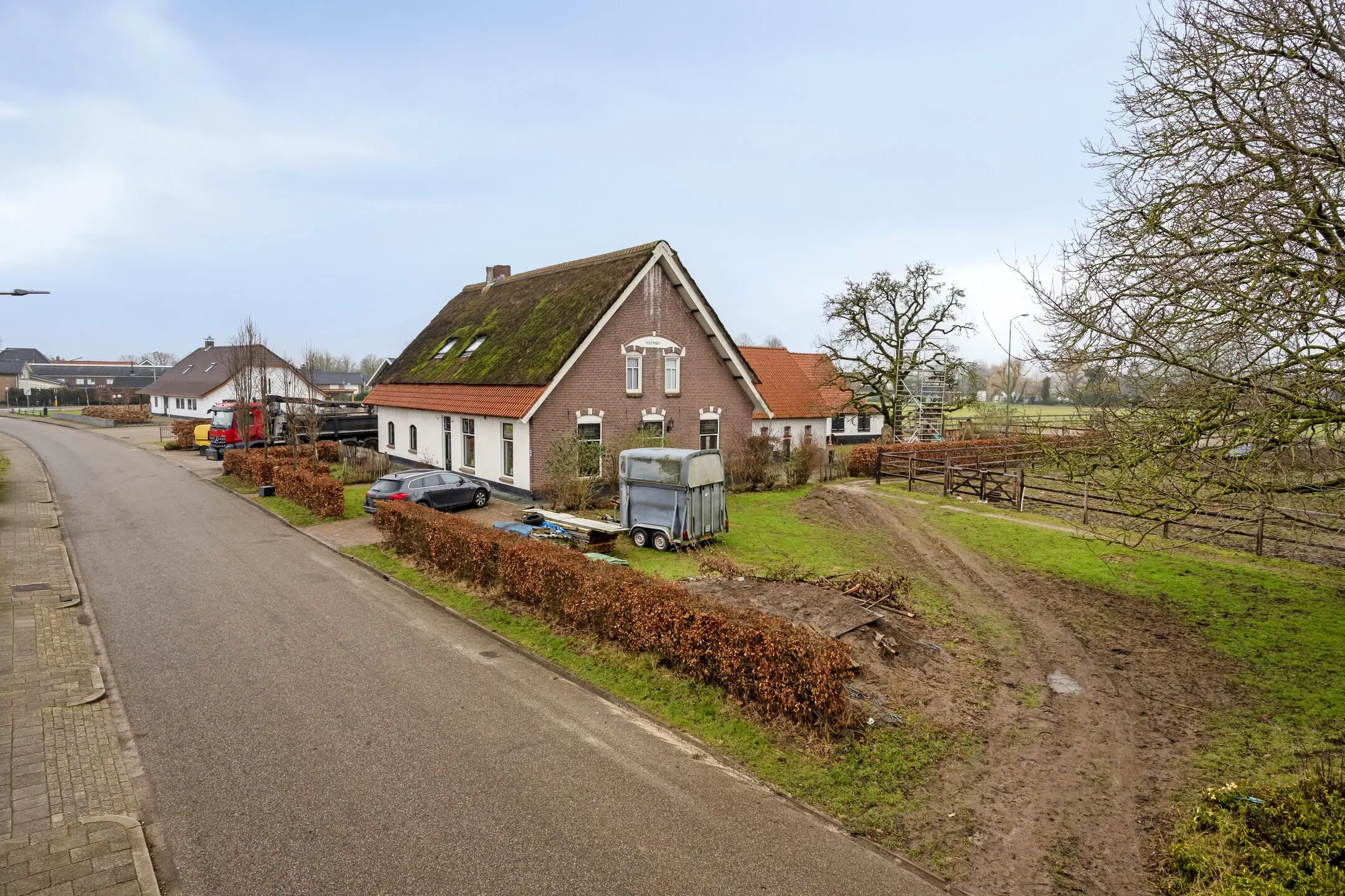 Angeren, Paddepoel 6