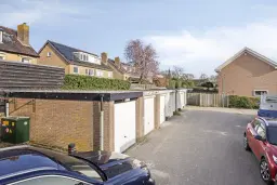 Baambrugge, Prins Johan Frisostraat 18A