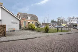 Zuidland, Raadhuisstraat 12