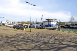 Motorschip 'Gigant' te Schiedam