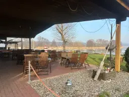 Perceel ca. 1,5 ha met karakteristieke spoorbrug in Oderberg, Berlijn - Duitsland