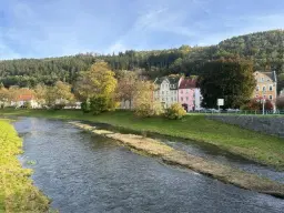 Hoekwoning uit ca. 1880 op 250 m² perceel in Elsterberg, Vogtland - Duitsland