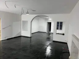 Gerenoveerd herenhuis met 6 slaapkamers/studo's in La Trimouille - Frankrijk