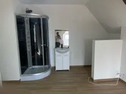 Gerenoveerd herenhuis met 6 slaapkamers/studo's in La Trimouille - Frankrijk