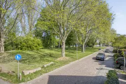 Amstelveen, Mr. F.A. van Hallweg 11