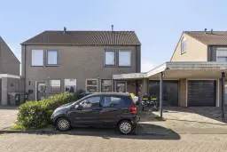 Klazienaveen, Akkerdistel 71