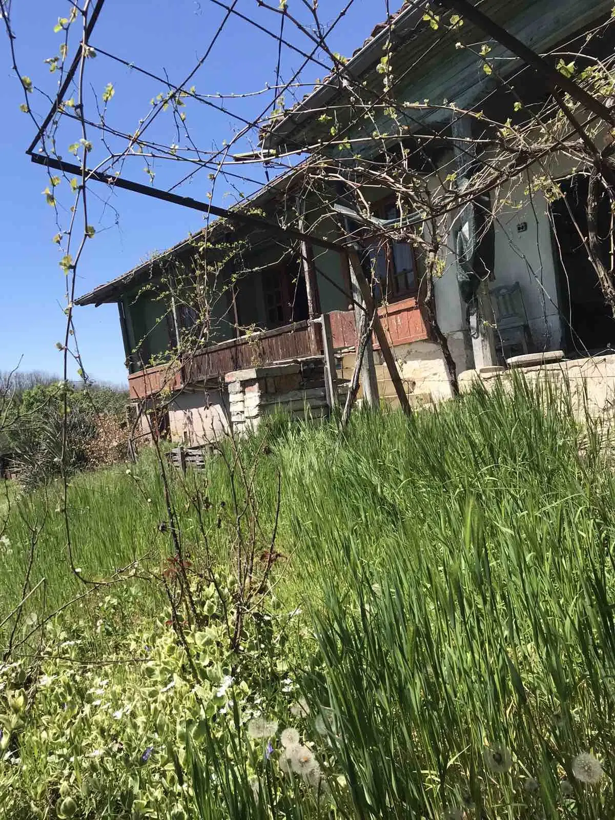 Authentiek 100 jaar oud landelijk huis + 1.006 m² grond in Glavan, Silistra - Bulgarije