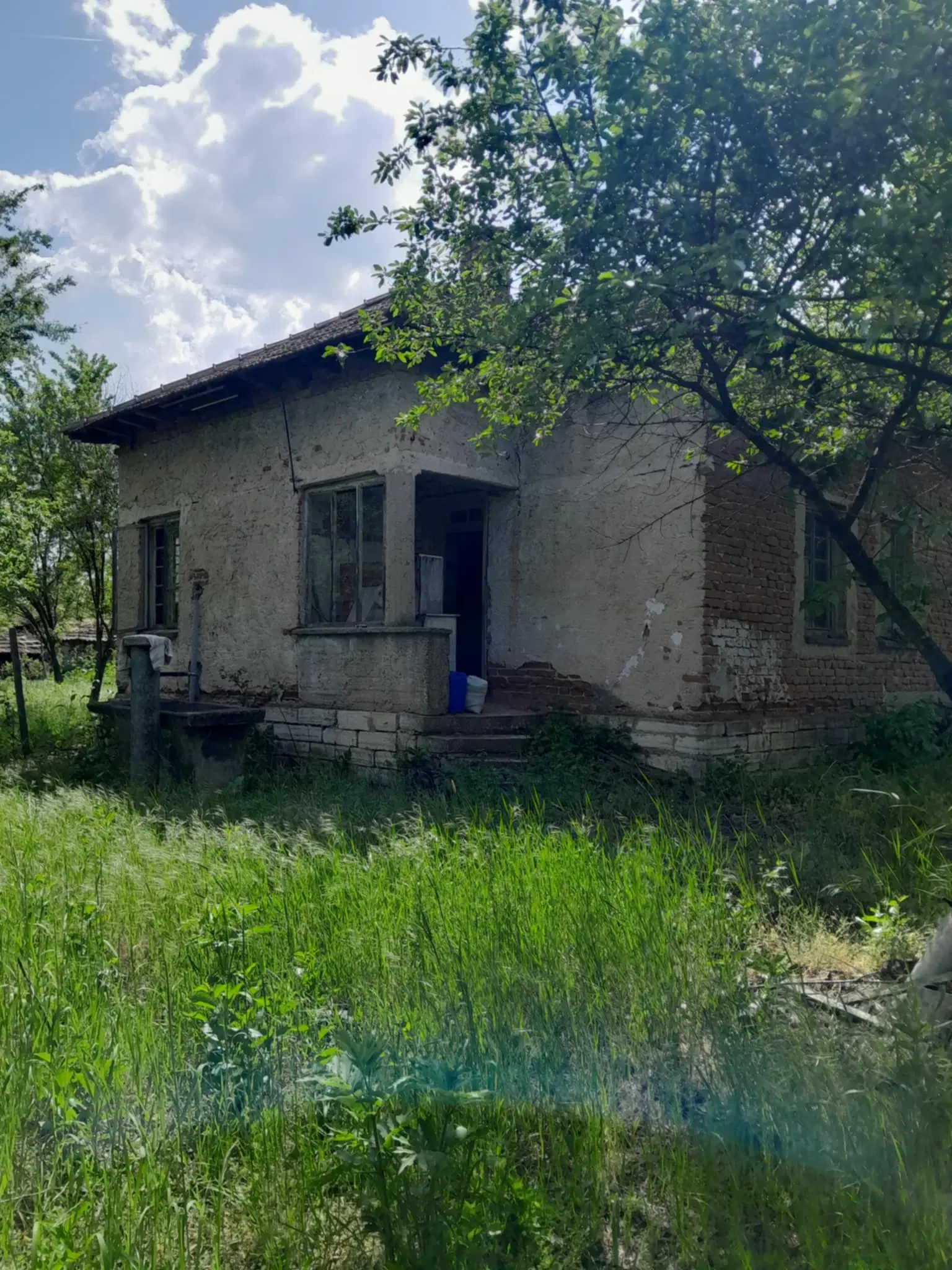 Klassiek Balkan huis op 1.604 m² in Vodna, Vidin - Bulgarije