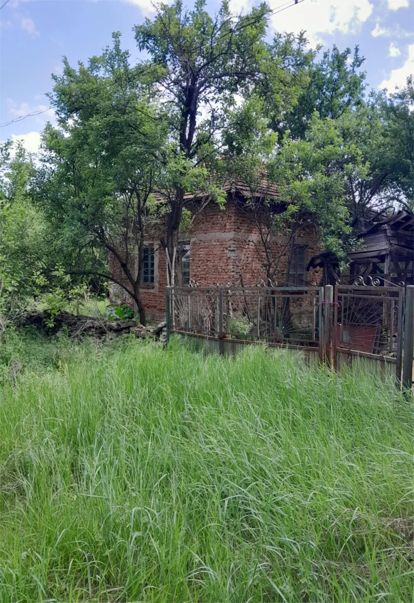 Klassiek Balkan huis op 1.604 m² in Vodna, Vidin - Bulgarije