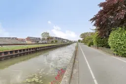 Poeldijk, Vredebestlaan 64