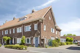 Bergen op Zoom, Parallelweg 68c en 68d