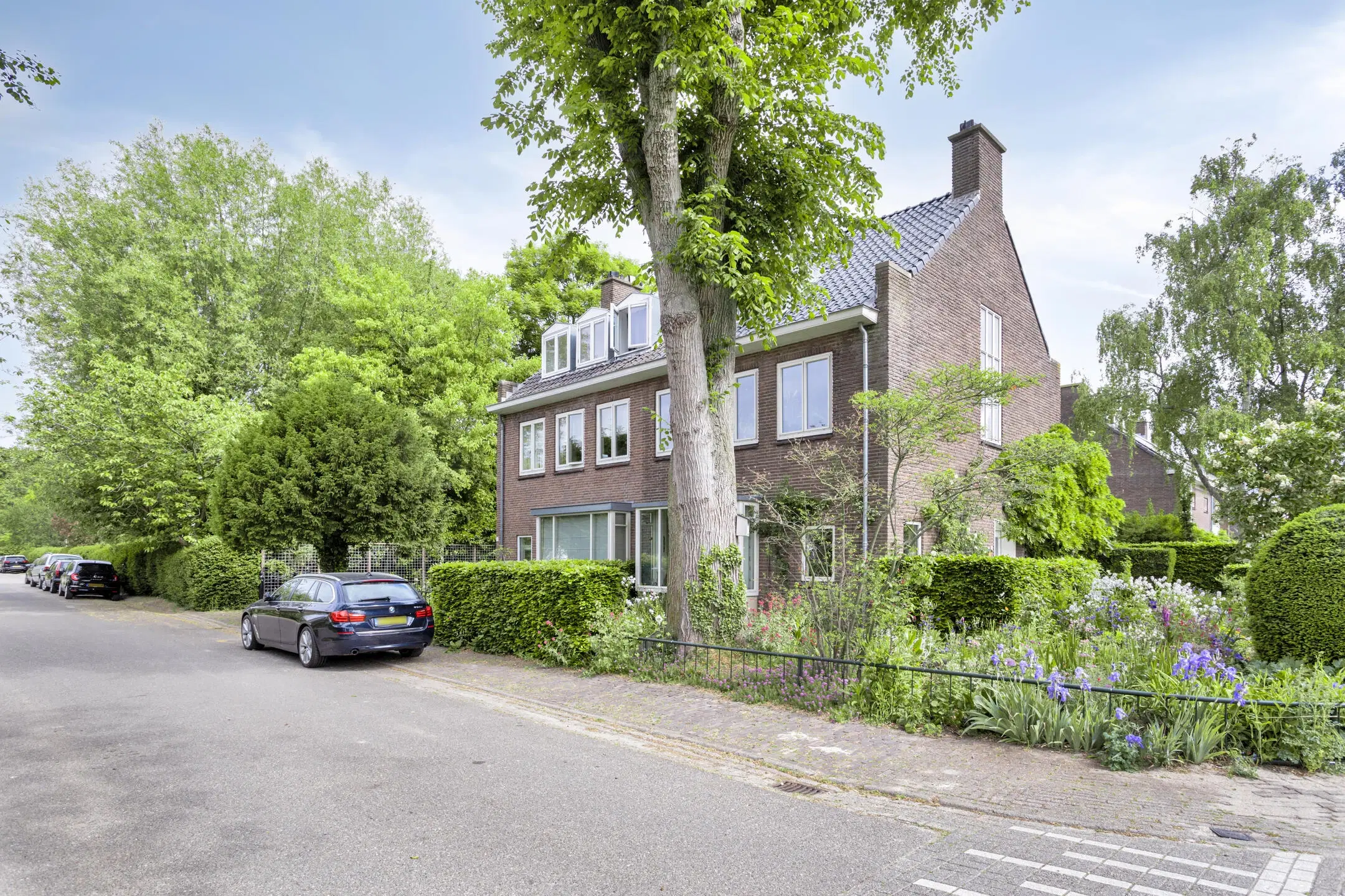 Leidschendam, Park Leeuwenberghlaan 15