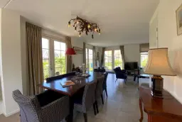 Uitdam, Zeedijk 2 351