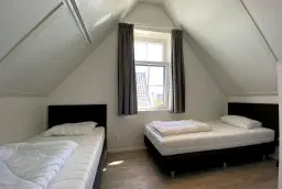 Uitdam, Zeedijk 2 351