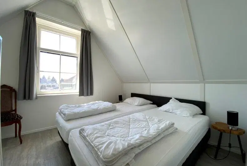 Uitdam, Zeedijk 2 351