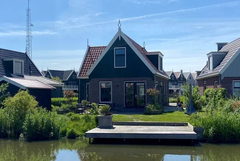 Uitdam, Zeedijk 2 351