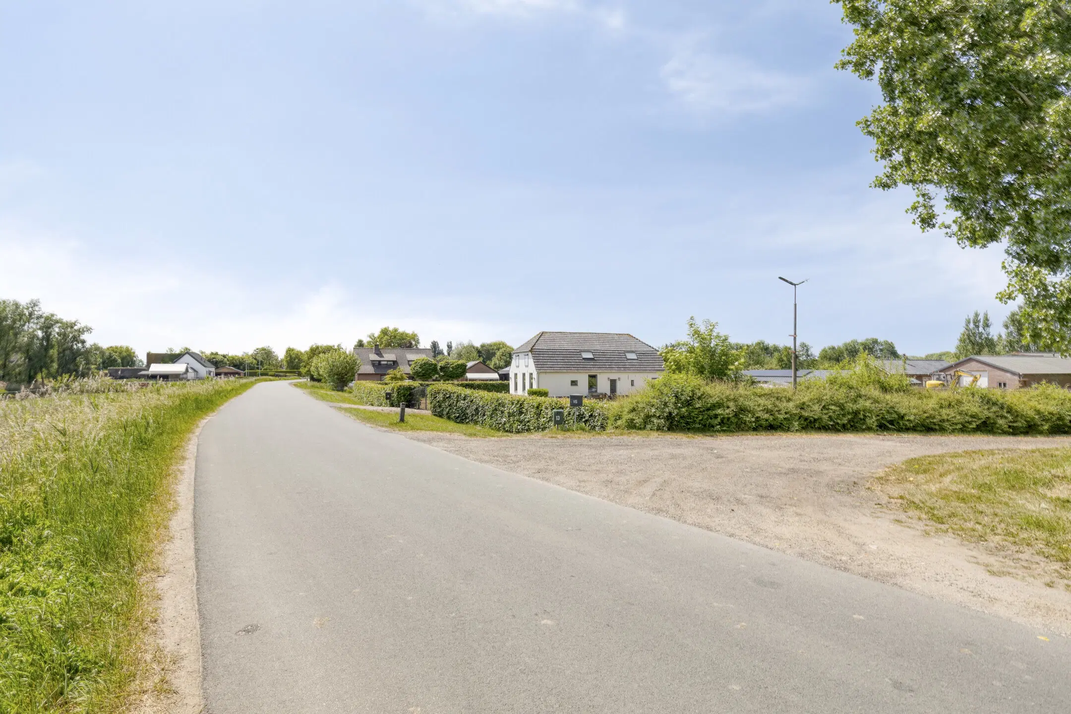 Alphen, Nieuwe Weg 15